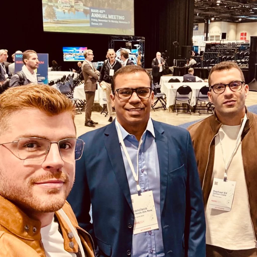 Dr. Vinícius Magno no Encontro Anual da Sociedade Norte-Americana de Coluna 