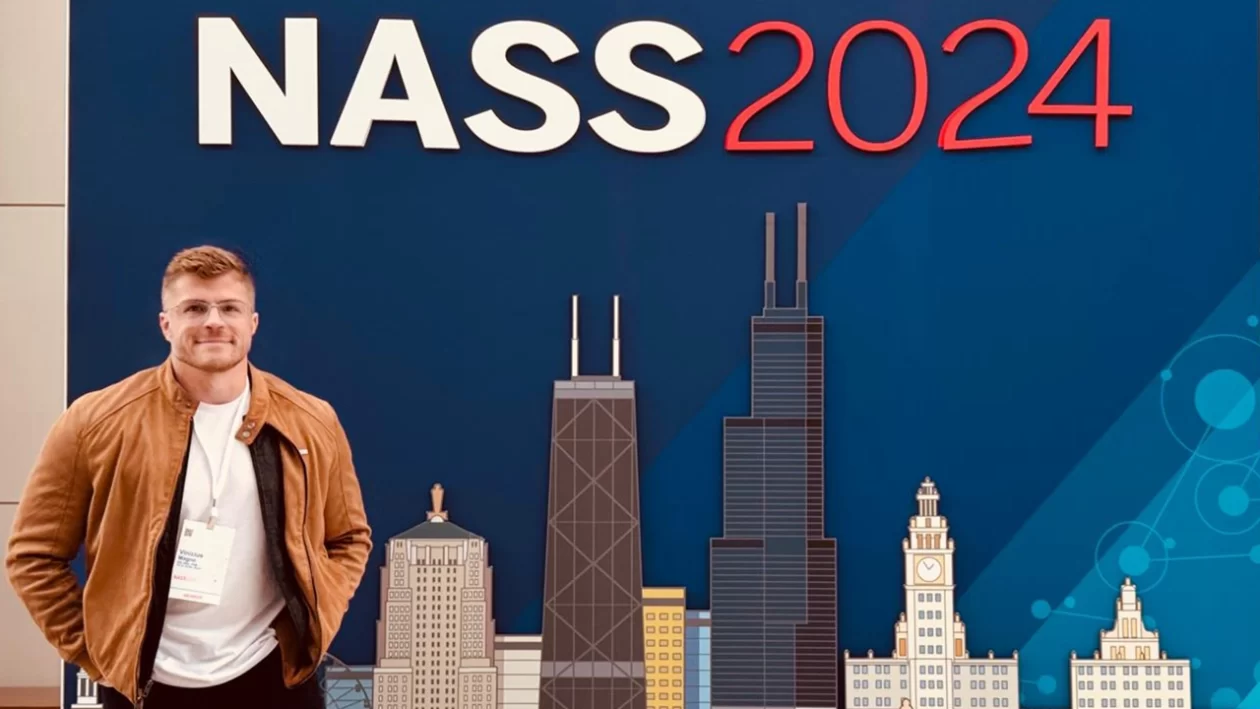 Dr. Vinícius Magno no NASS 2024, em Chicago