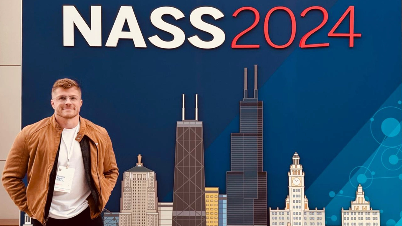 Dr. Vinícius Magno no NASS 2024, em Chicago